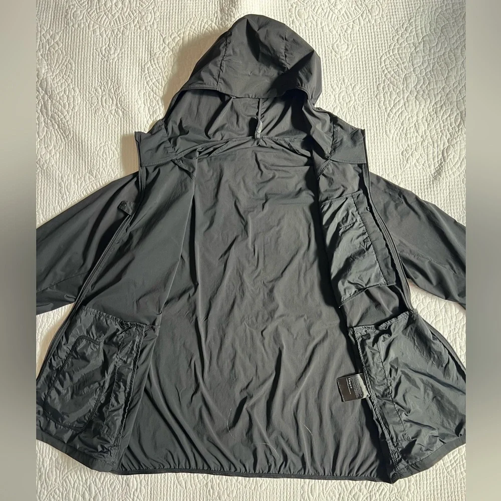 Lululemon Fast and Free Jacket - Picture 8 of 15